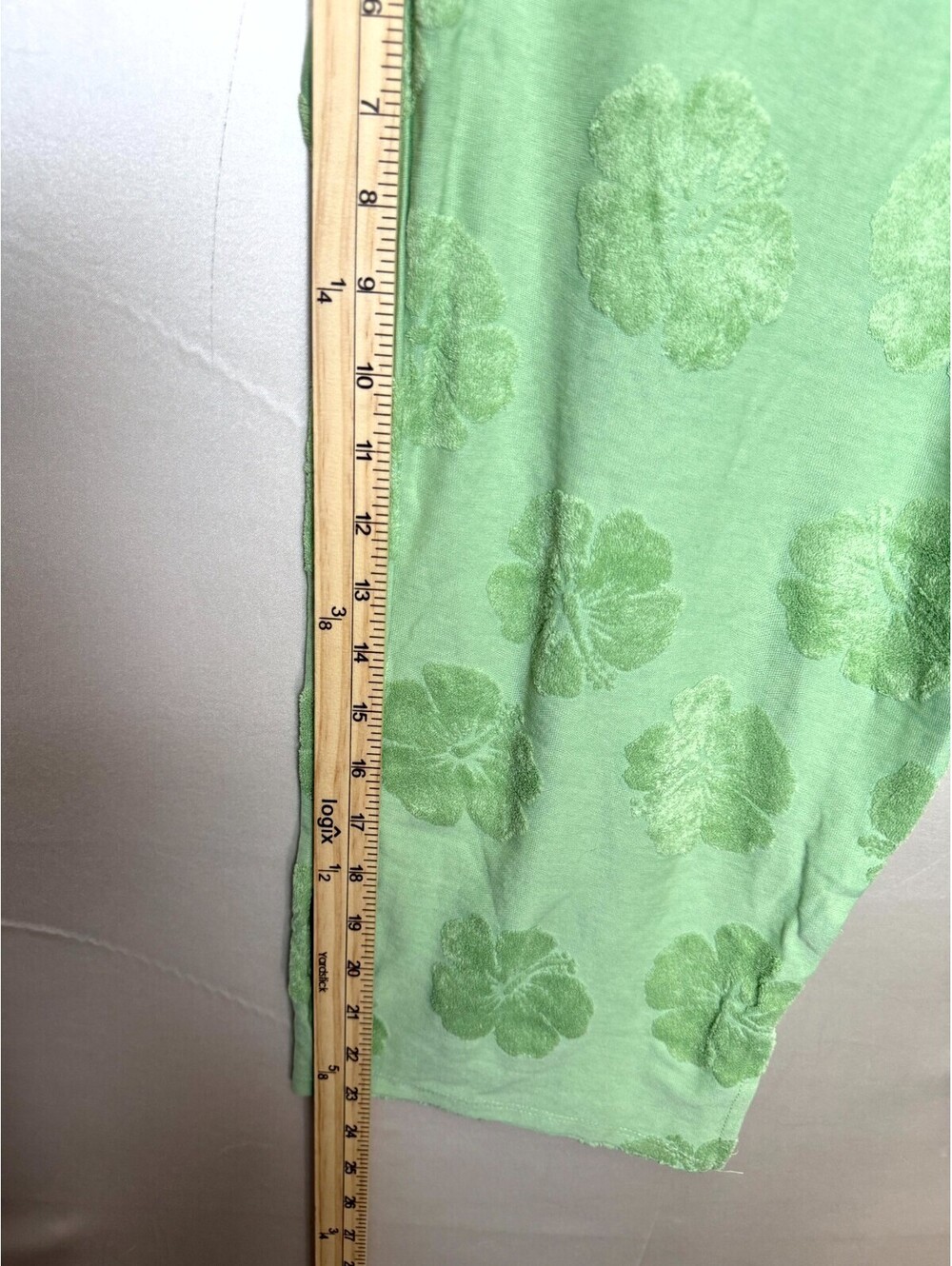 AnyBody Regular Jacquard French Terry Cropped Pant Floral Meadow Green, Size 1X - Picture 6 of 10